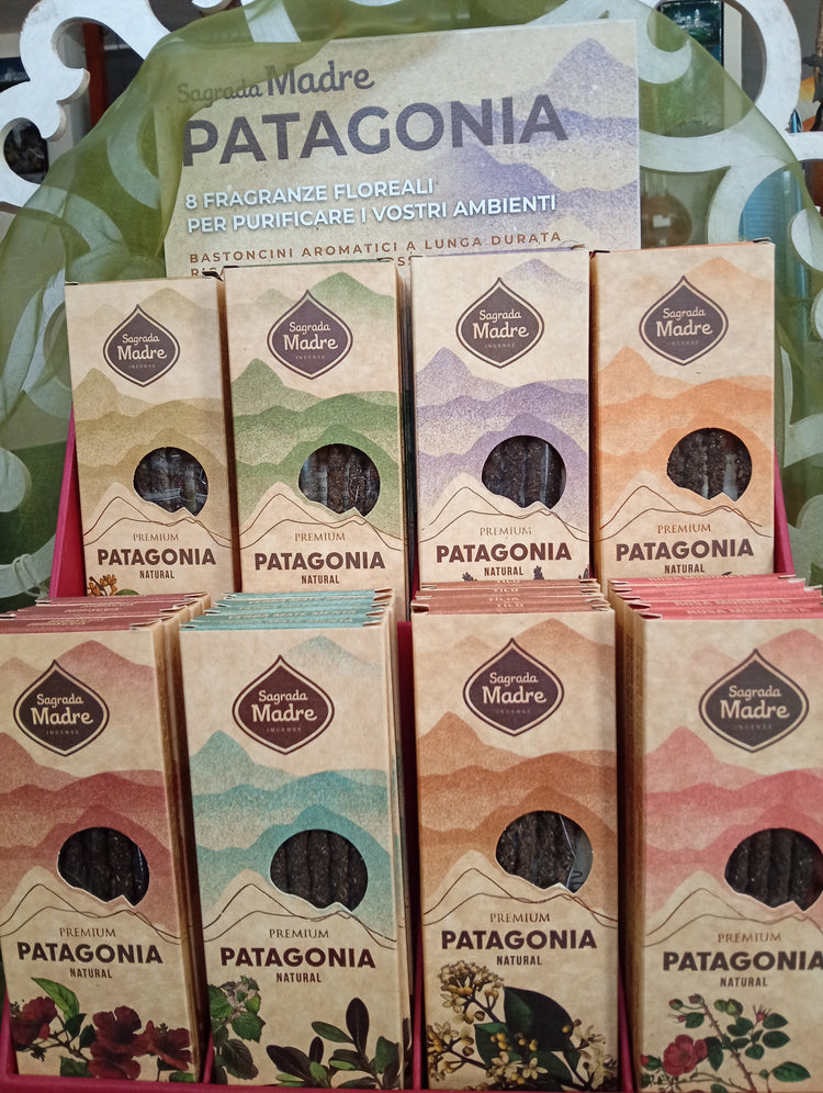 Incensi Sagrada Madre  Linea Patagonia foto in negozio Erboristeria La Clessidra Carpi
