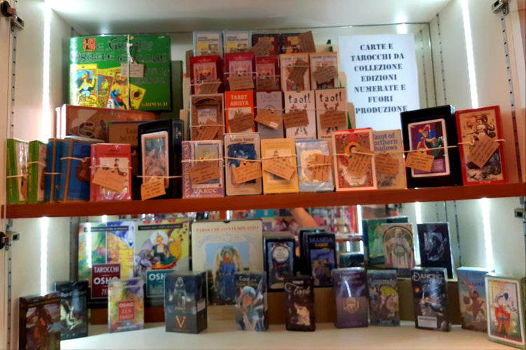 TAROCCHI E GIOCHI DIVINATORI DA COLLEZIONE