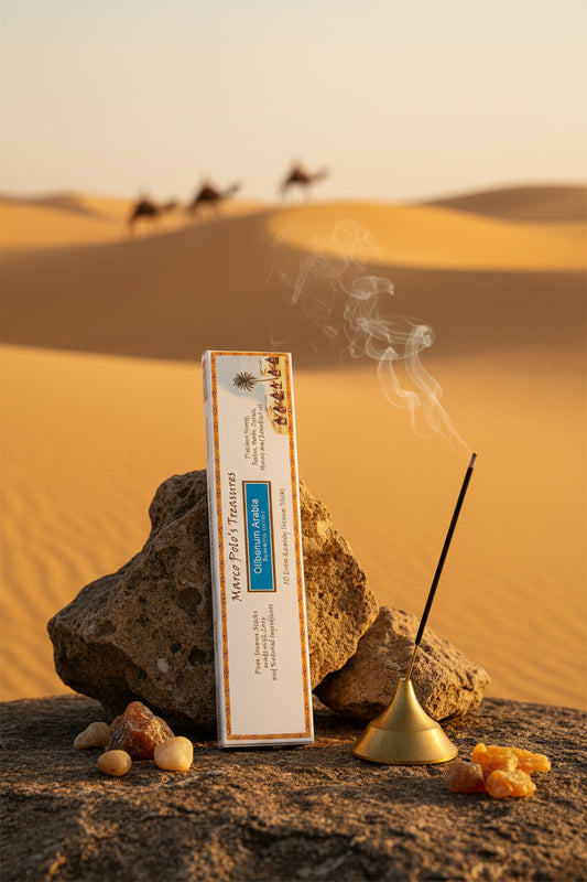 Incenso Olibanum Arabia resina Boswellia carterii Fiore d'Oriente Linea Marco Polo's Treasures su roccia nel deserto al tramonto con carovana, da Erboristeria La Clessidra Carpi.