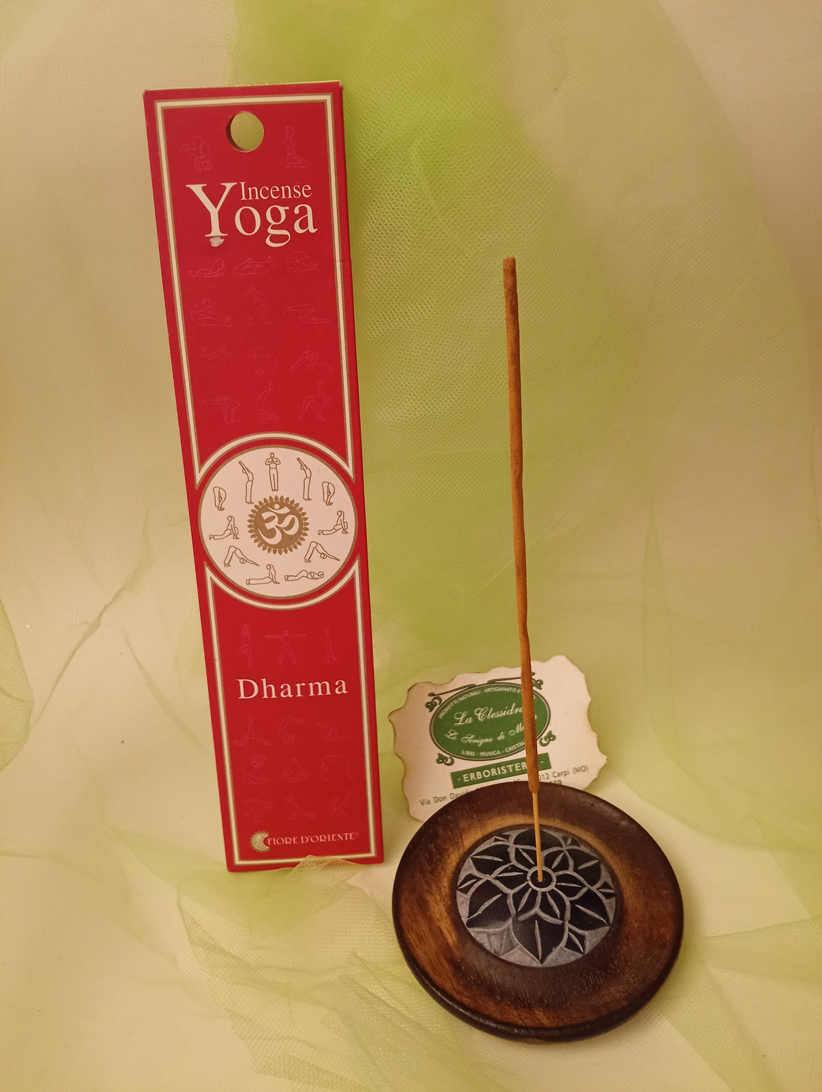 Astuccio incenso Dharma Fiore d'Oriente in portaincenso con biglietto da visita La Clessidra e velo verdino