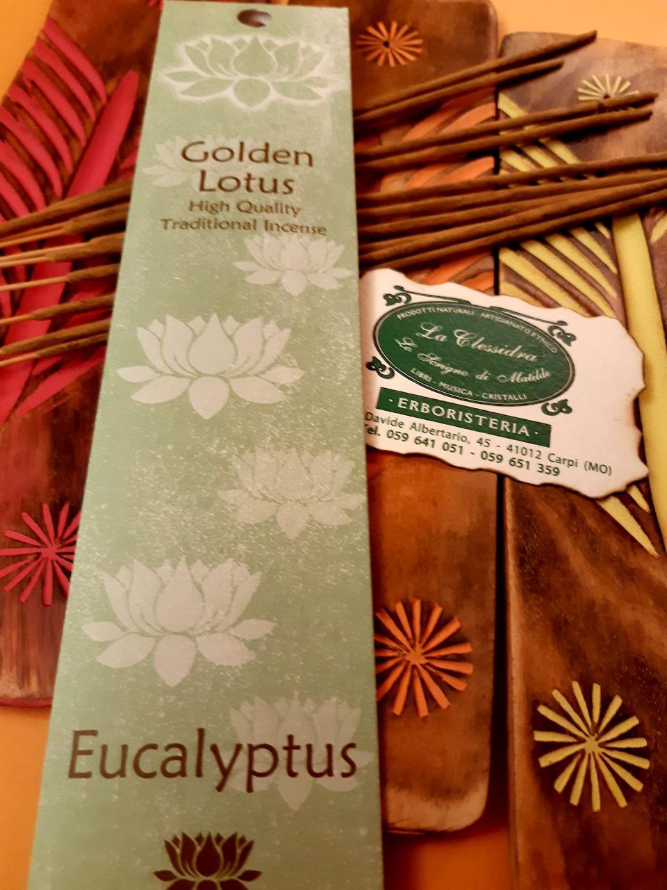 INCENSO IN STICK  GOLDEN LOTUS: EUCALYPTUS (EUCALIPTO)