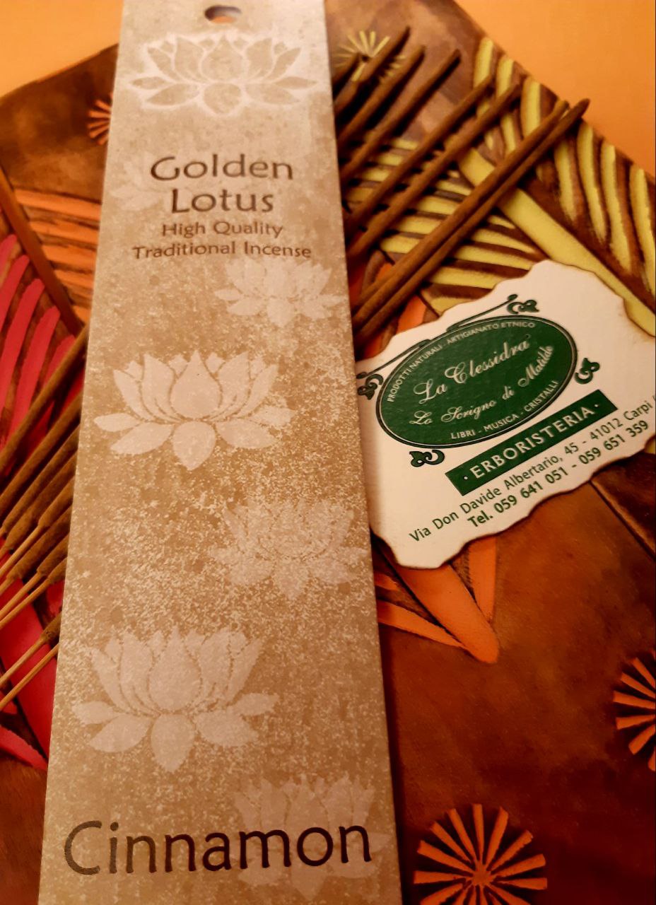 INCENSO IN STICK  GOLDEN LOTUS: CINNAMON (CANNELLA)