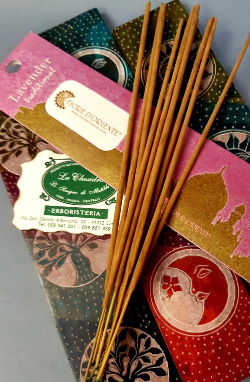INCENSO  IN STICK TRADITIONAL: LAVANDER (LAVANDA)