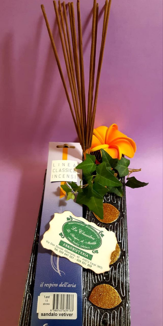 Incenso in stick tradizionale Dhanvantari: sandalo e vetiver
