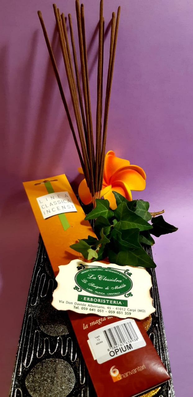 Incenso in stick tradizionale Dhanvantari: opium