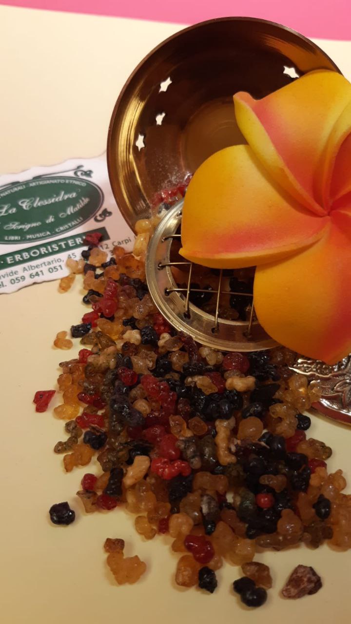 INCENSO IN GRANI:  ASTRALE (mix oleoresine)