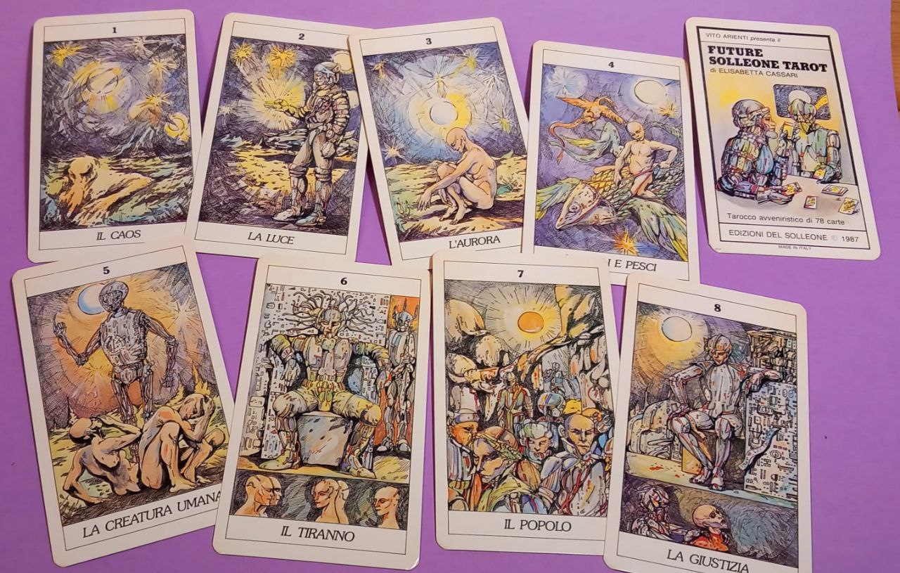 TAROCCHI: FUTURE SOLLEONE TAROT di Elisa Cassari