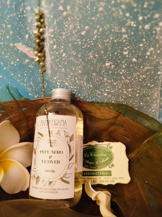 RICARICA DIFFUSORI A BASTONCINO: PEPE NERO  E VETIVER