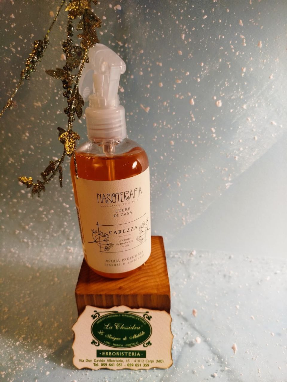 ACQUA PROFUMATA SPRAY PER TESSUTI E AMBIENTI NASOTERAPIA: CAREZZA